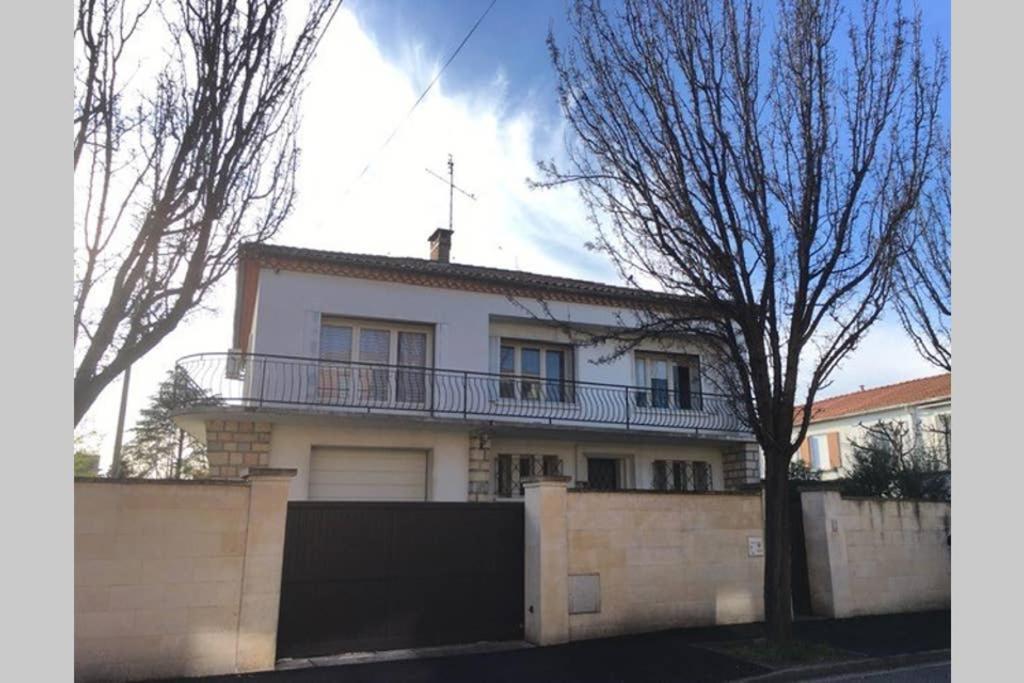 Maison Familiale A Nimes Exterior photo